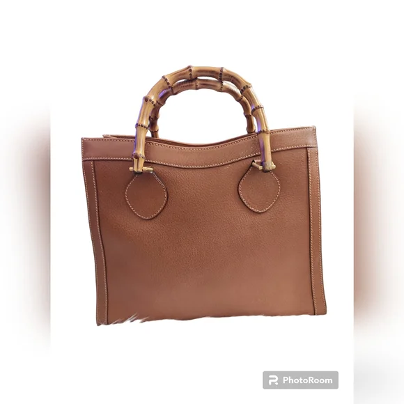 💥Vintage GUCCI Diana Bag Bamboo Tote Medium size - Picture 1 of 17